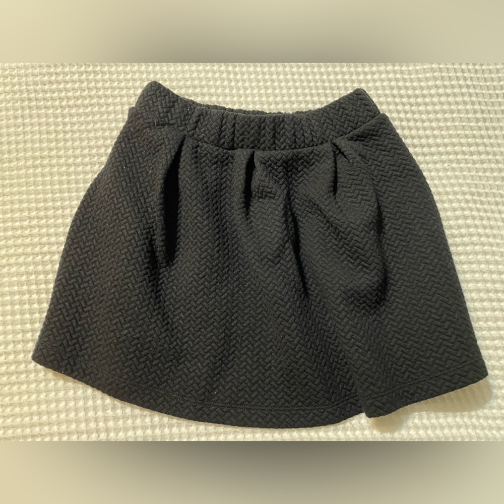 Cat & Jack - Elegant Black Girl’s Skirt - Picture 3 of 4